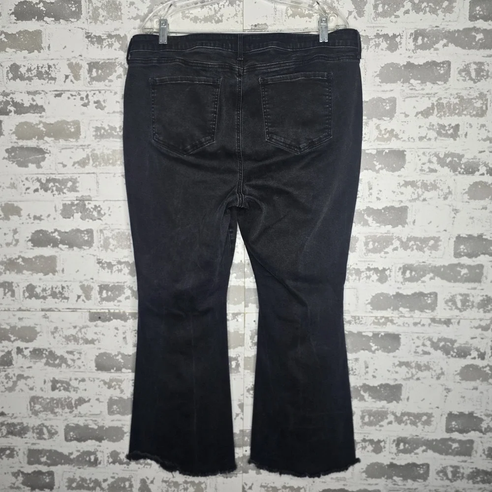 NYDJ Jeans‎ Womens 18 Charcoal Black Flare Leg Raw Hem Crop Boho Stretch Denim